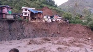 बाढीले घर बगाउँदा रुकुम पश्चिममा तीन बालिकाको मृत्यु, सात जना घाइते