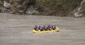 सिमलताल दुर्घटना अपडेट : बस खोज्न प्रयोग गरिएको १९ किलोको चुम्बक त्रिशूलीमा हरायो