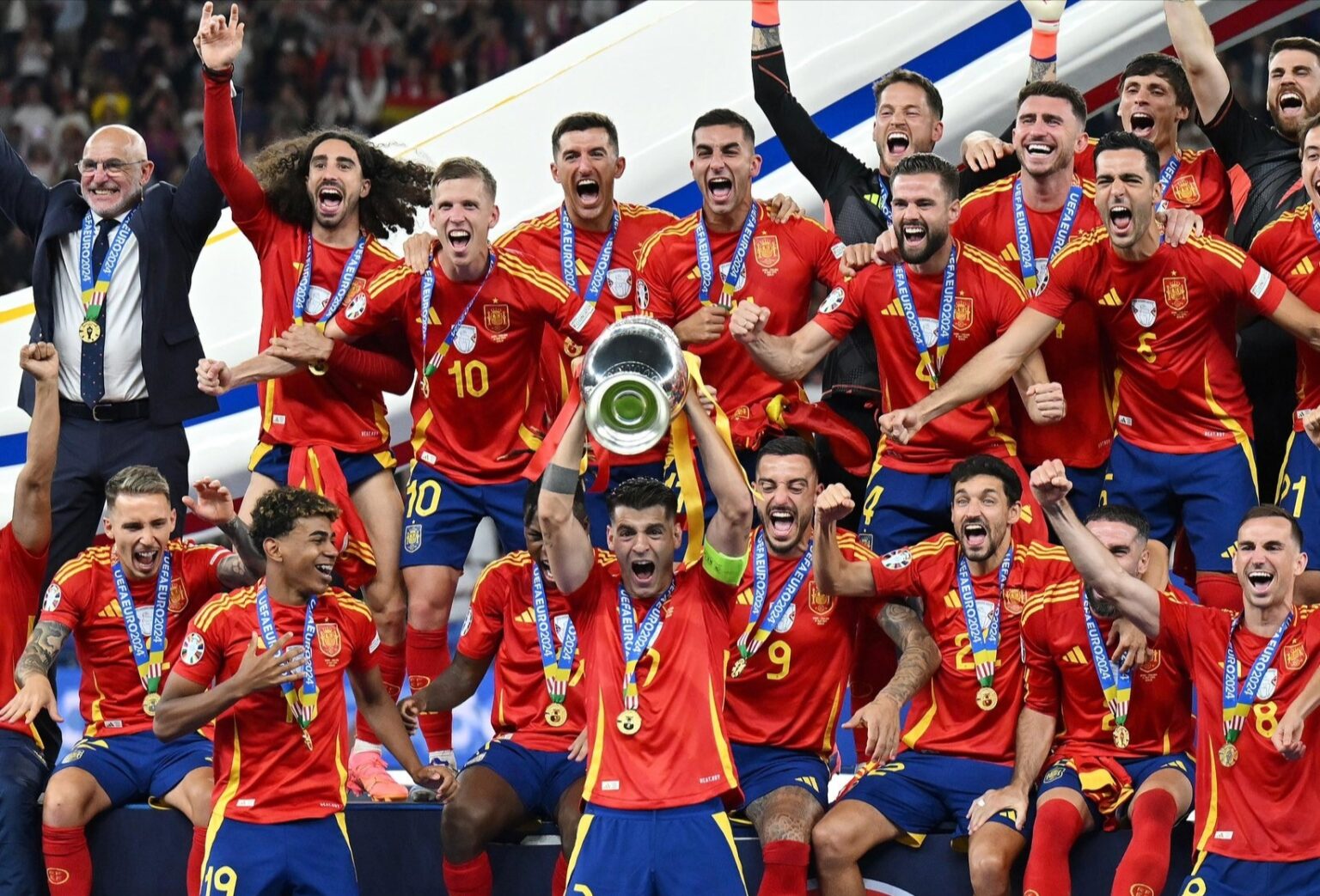 spain-euro-champion--1721004934.jpg